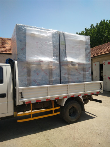 防城港風淋室價格：風淋室是一款在食品車間非常實用的清潔設(shè)備